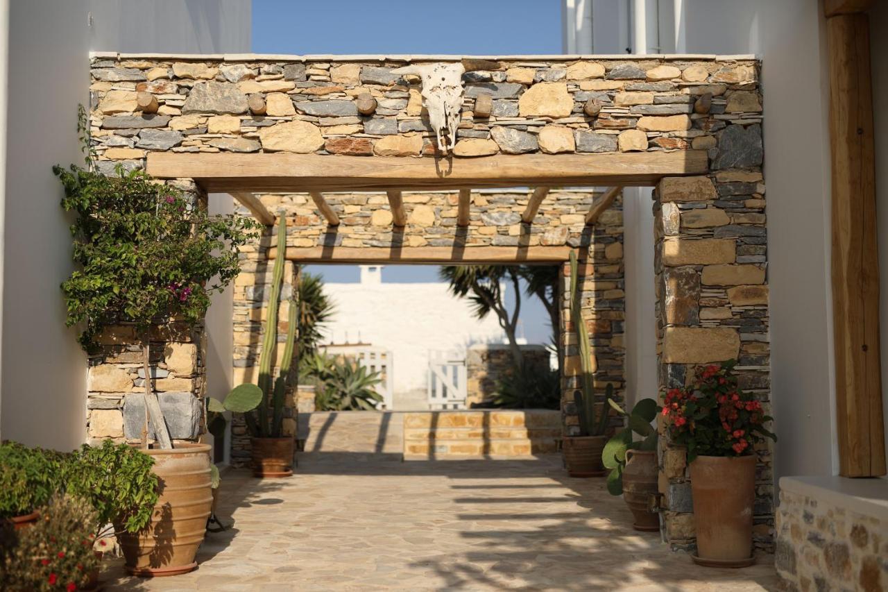Aeolos 4*